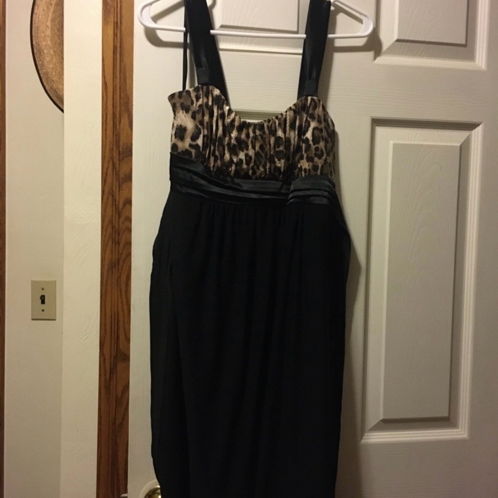 Black and Tan Sleeveless Sundress for a Night Out